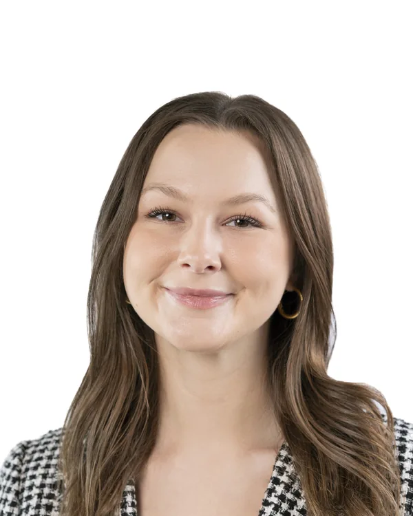 Lexi Thorne, Executive Assistant